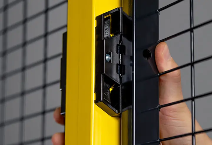 Discover the advantages with our smart click fitting Discover the advantages with our smart click fitting