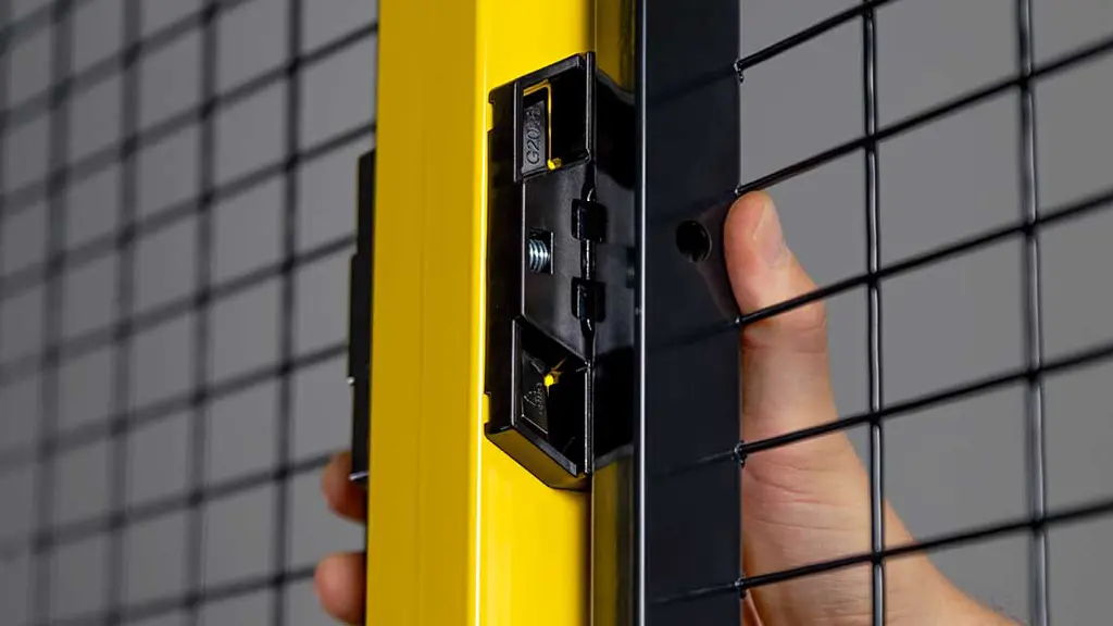 Video, der viser installation af Axelents maskinsikring